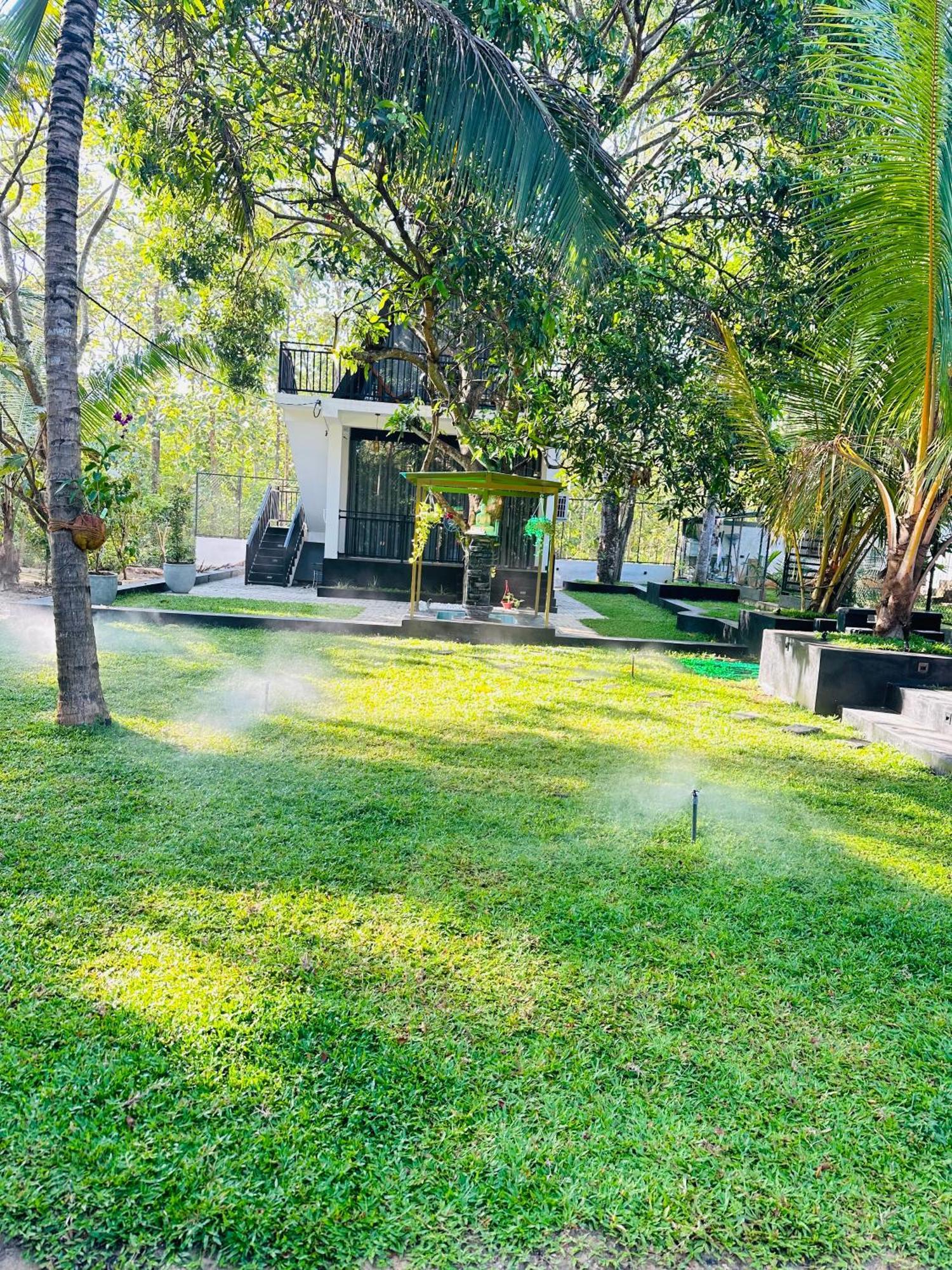 Residence Inn Udawalawe Ngoại thất bức ảnh