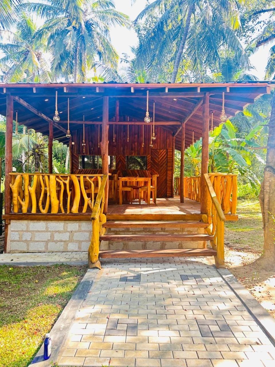 Residence Inn Udawalawe Ngoại thất bức ảnh