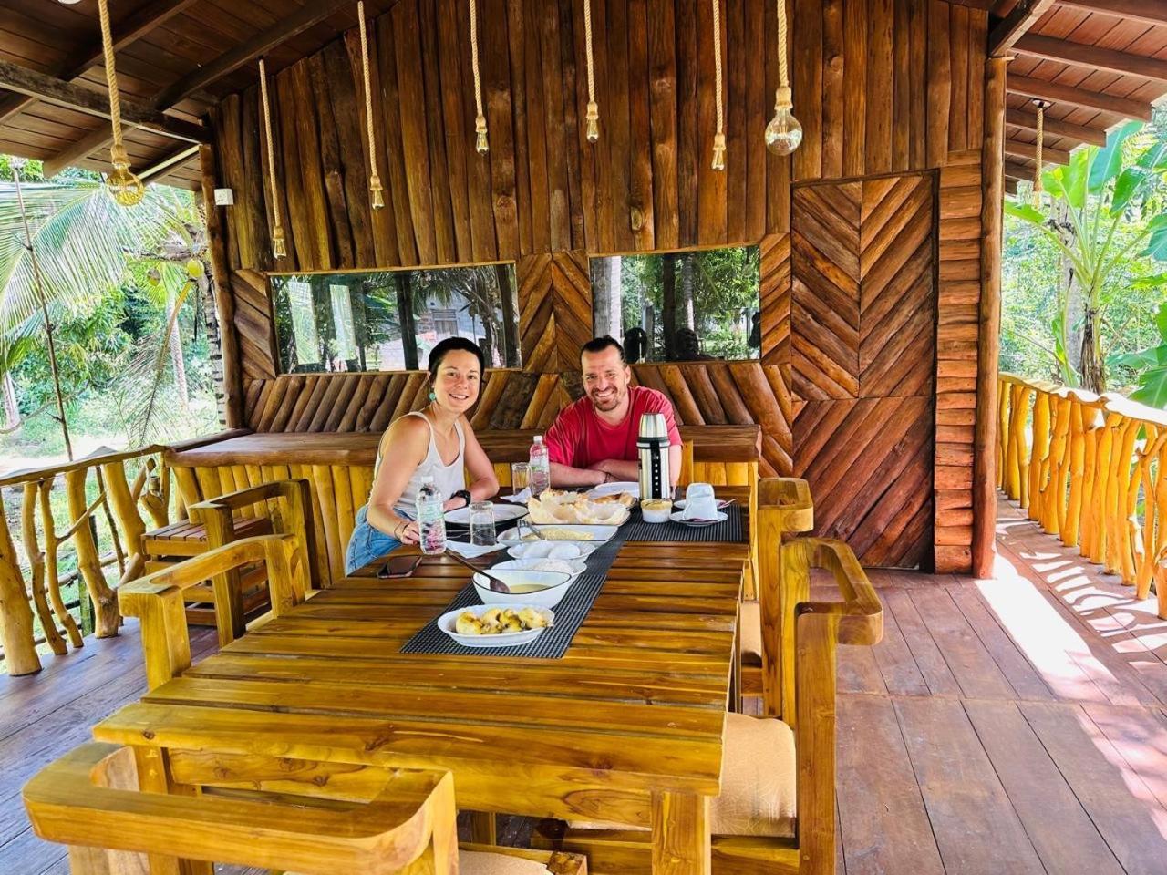 Residence Inn Udawalawe Ngoại thất bức ảnh